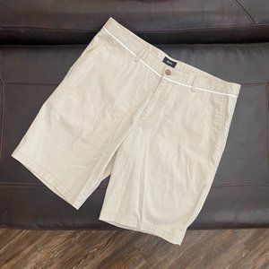 Hugo Boss STRETCH shorts - Size 34 - Khaki